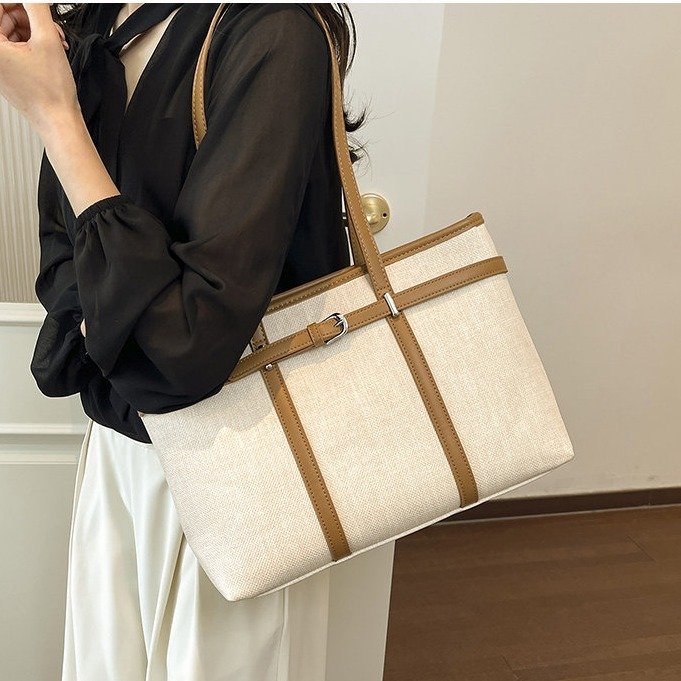Luxury Designer Inspired Mini  - Elegant Decor & Lighting Llc のレビューと価格