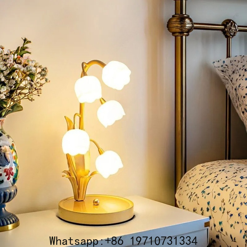 LED Flower Table Lamp Creative - Decor Lighting Cy のレビューと価格