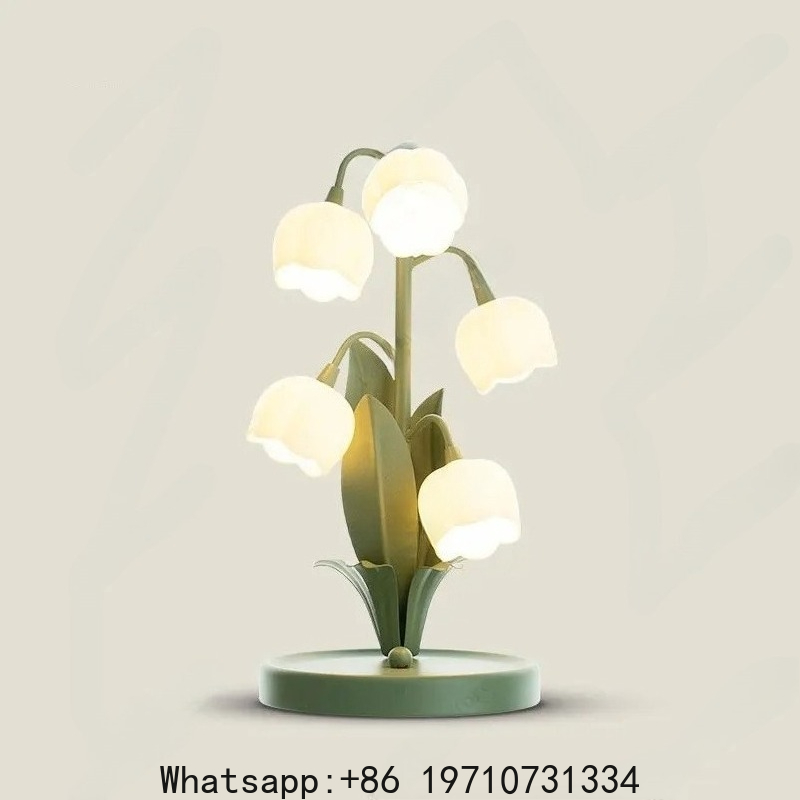 LED Flower Table Lamp Creative - Decor Lighting Cy のレビューと価格