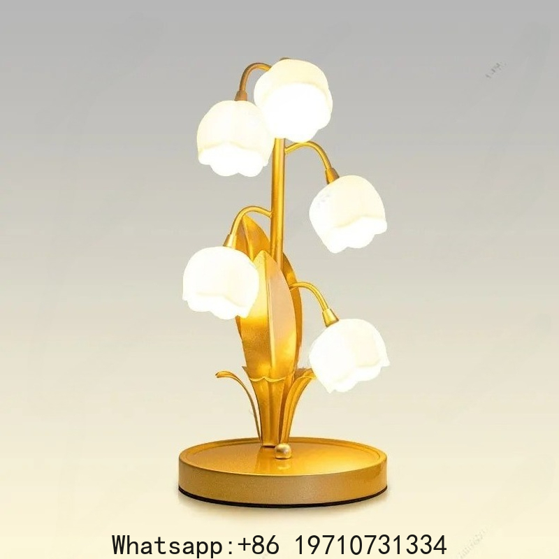 LED Flower Table Lamp Creative - Decor Lighting Cy のレビューと価格